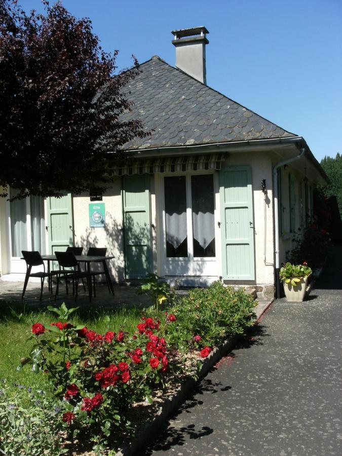 Chez Léontine Villa Vic-sur-Cère Exterior foto